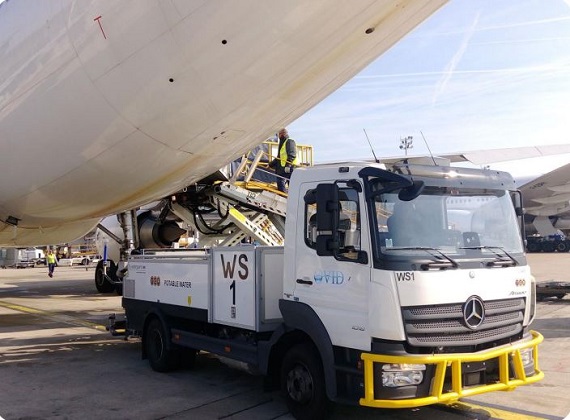 aircraft-water-and-toilet-servicing
